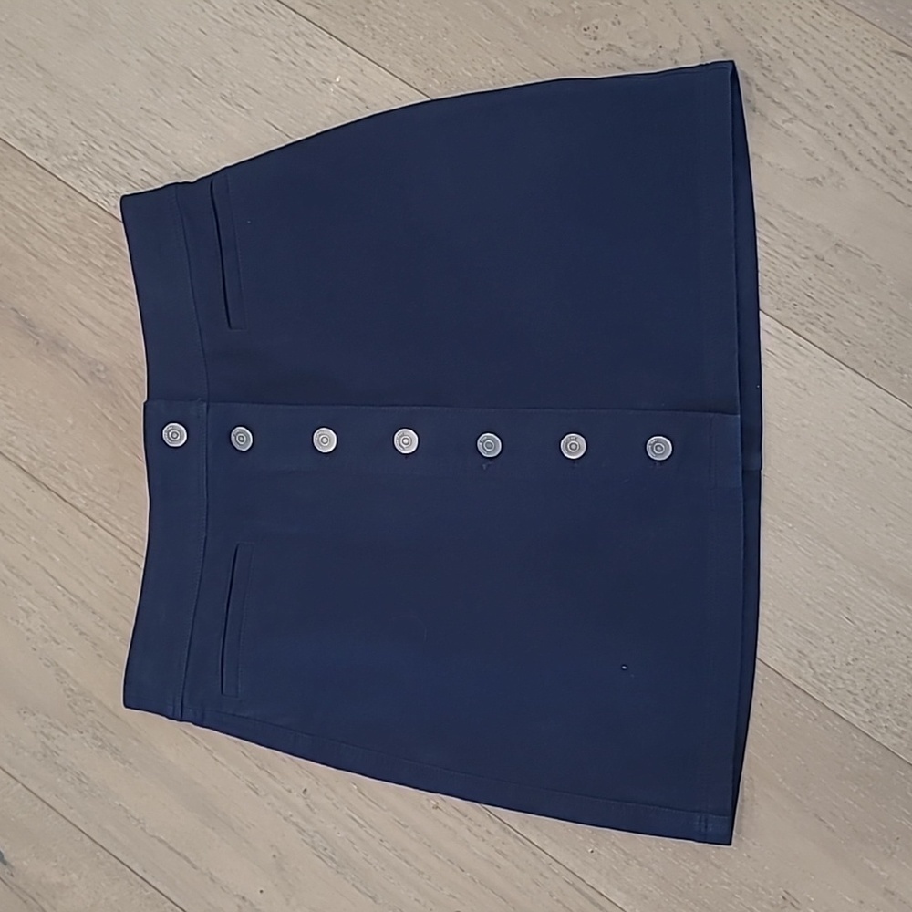EUC Wilfred Free Skirt Women's sz 8 Blue Stretch Denim Button Down Mini Skirt